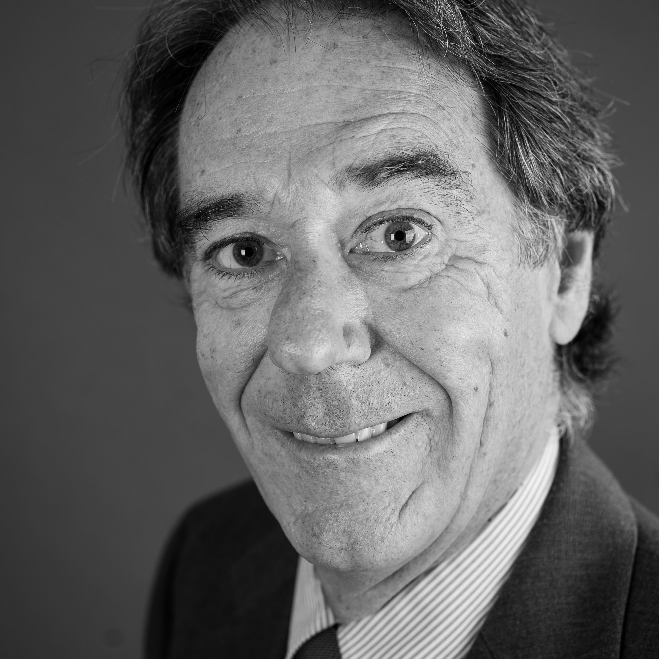 Headshot of Scott Pearce