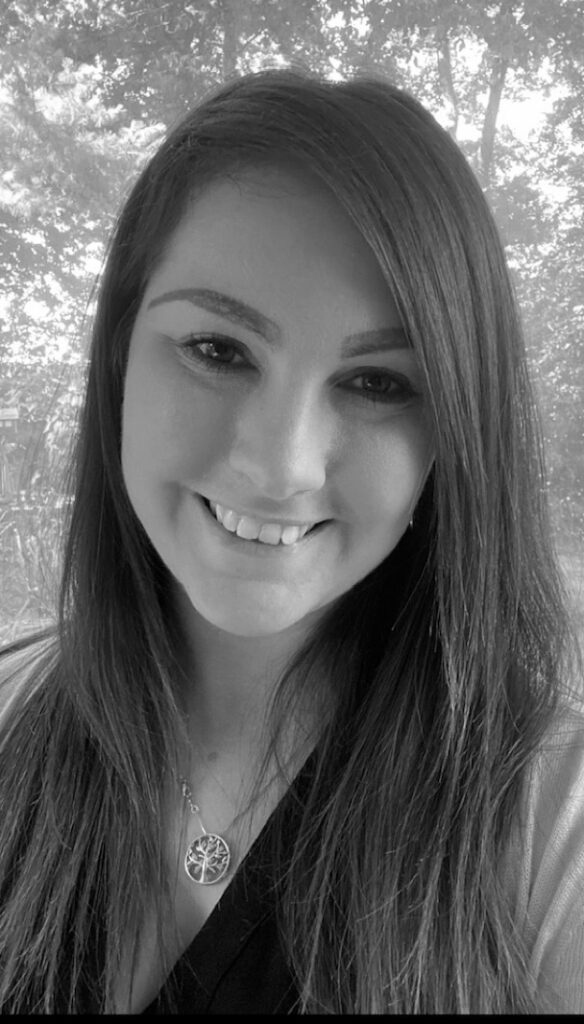 Headshot of Amy Johansson