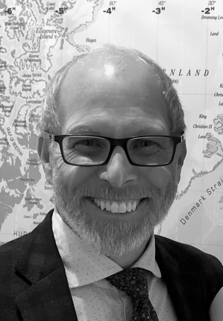 Headshot of Tom Carlson