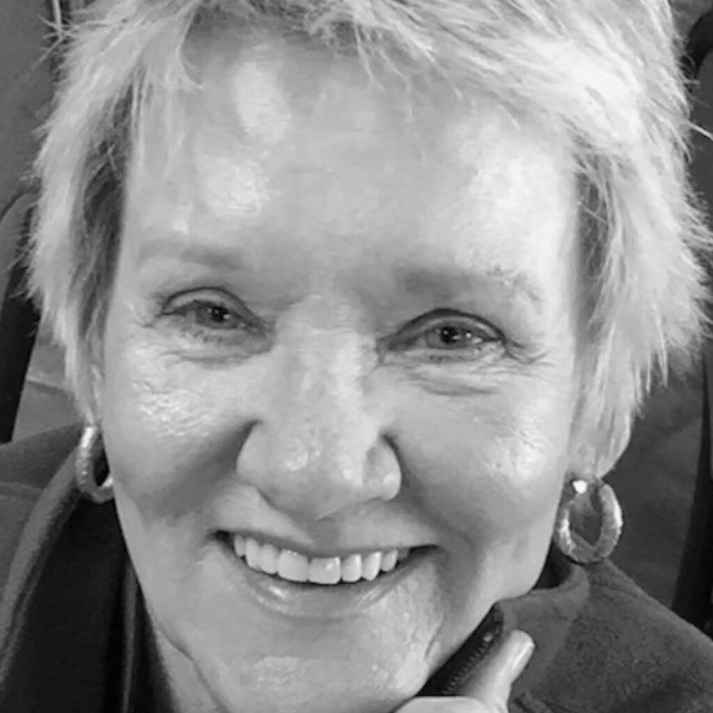 Headshot of Dr Linda Boen