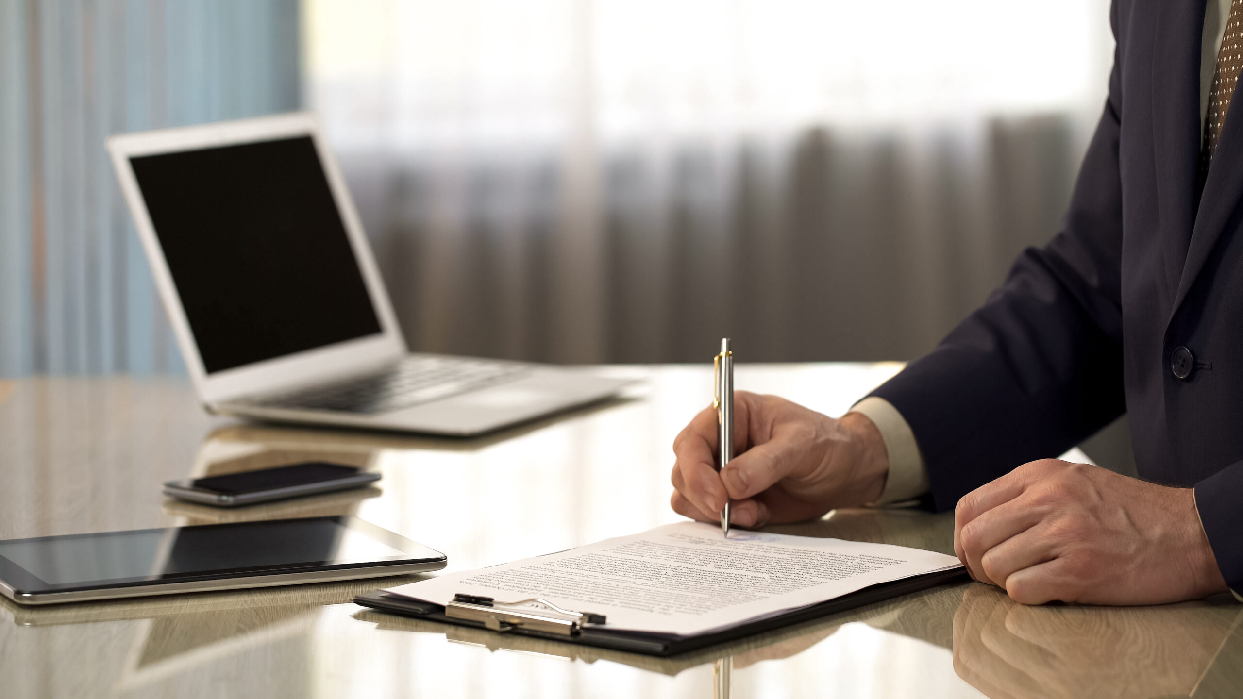 signing legal document