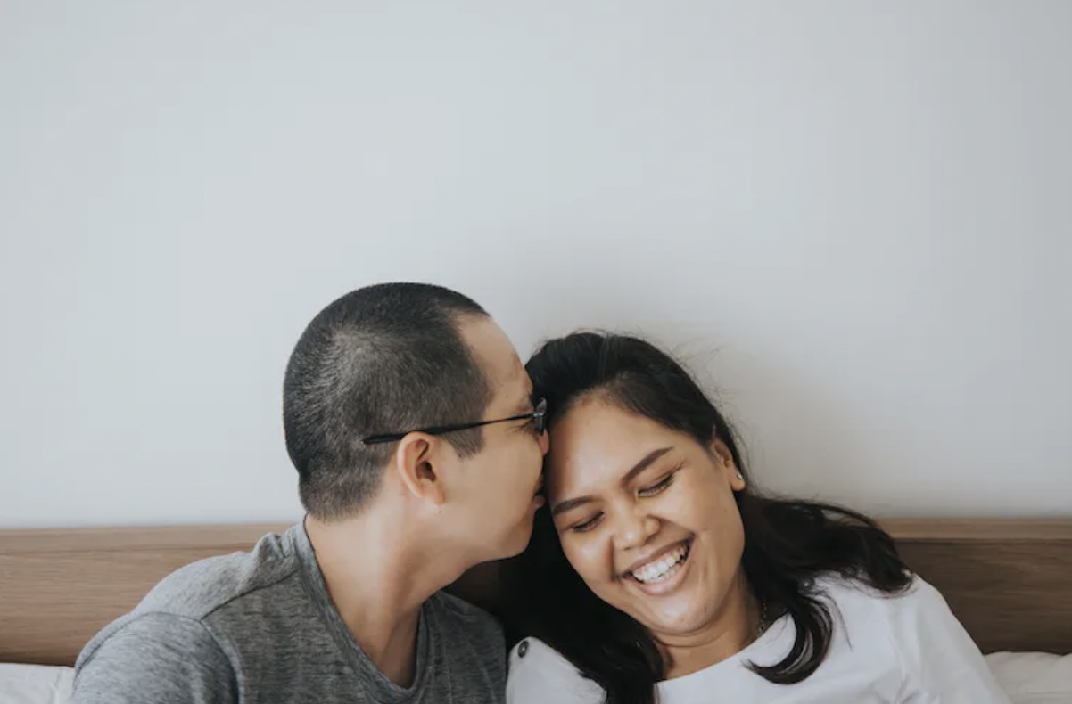 Alliant Fatherly Support Someone with Burnout