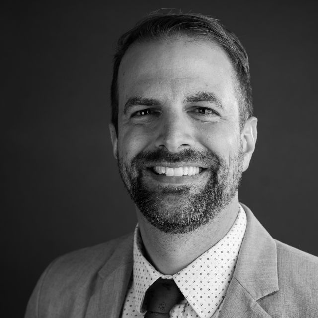 Headshot of sean davis